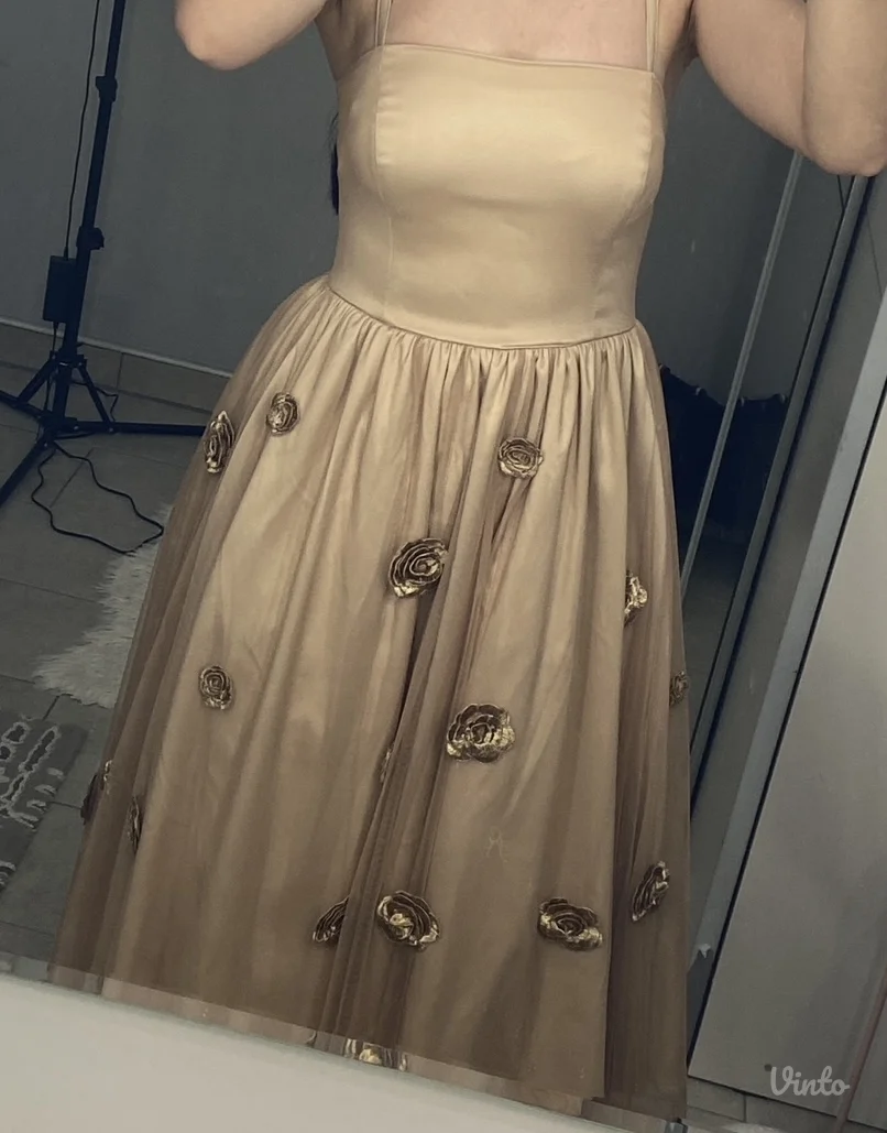 Svečana haljina sa ružicama