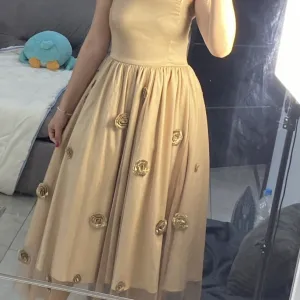 Svečana haljina sa ružicama