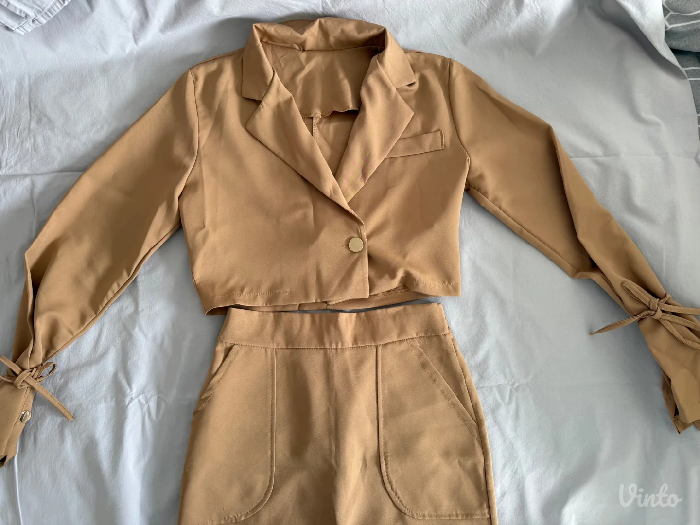 Komplet sako i suknja