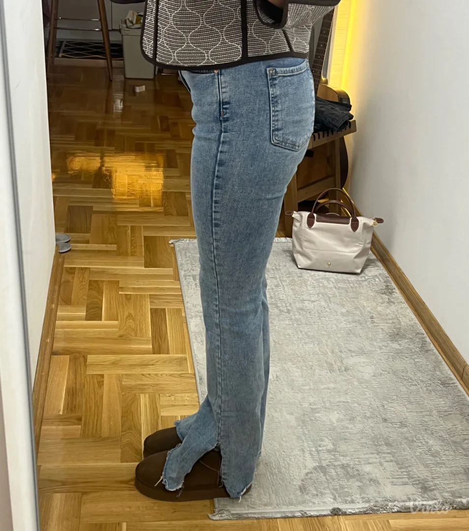 Stradivarius - farmerke 38