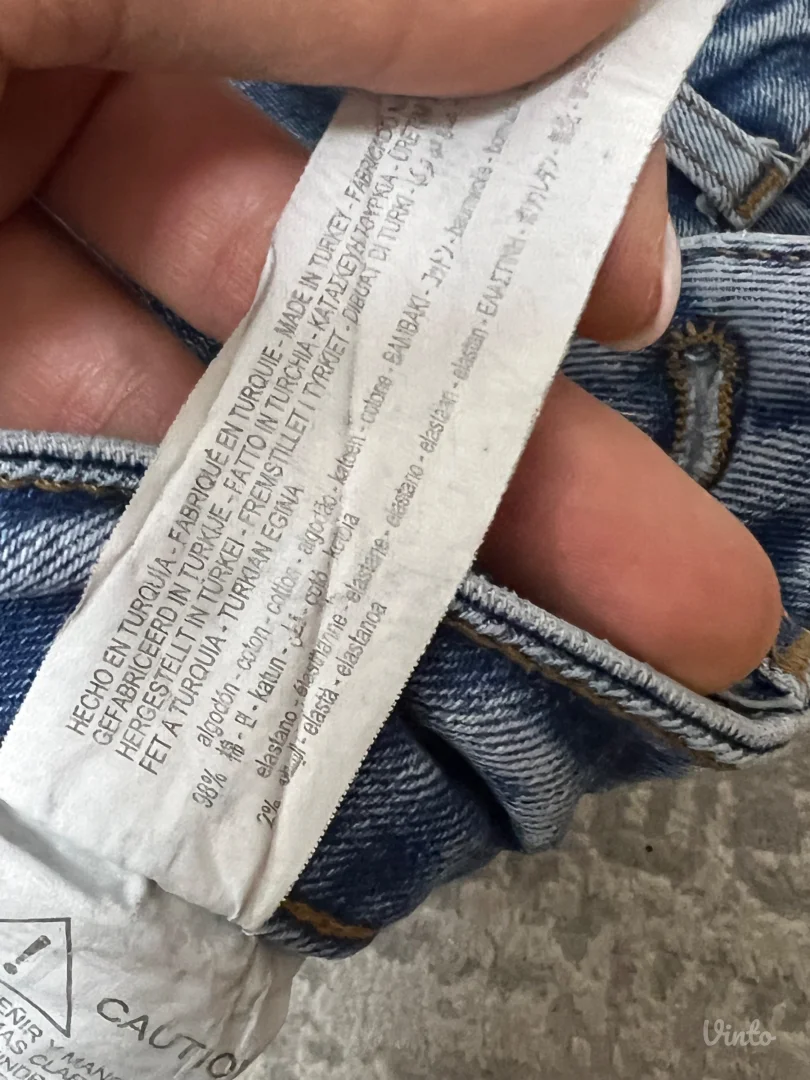 Stradivarius - farmerke 38