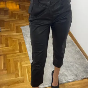 H&M - kožne pantalone