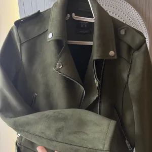 ClockHouse - kožna jakna od velura