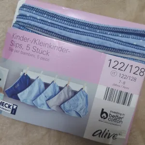 Veš 122-128 za devojčicu