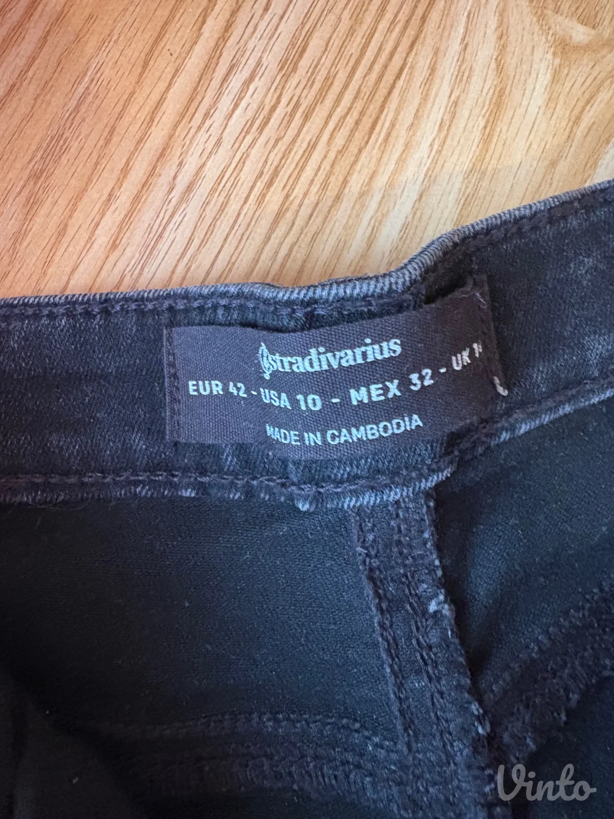 Stradivarius crne farmerke