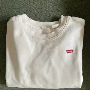 Levis retro duks