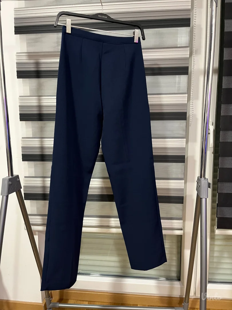 Reserved - Pantalone