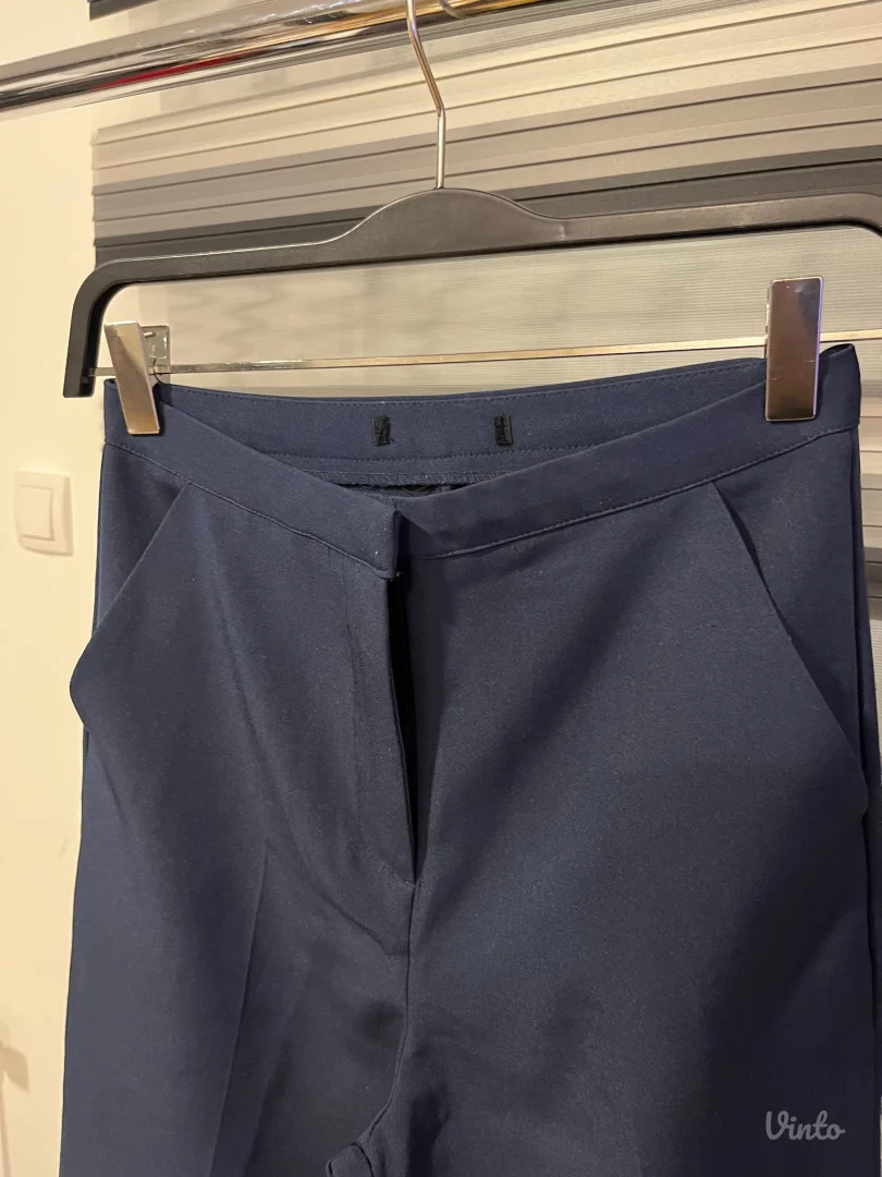 Reserved - Pantalone