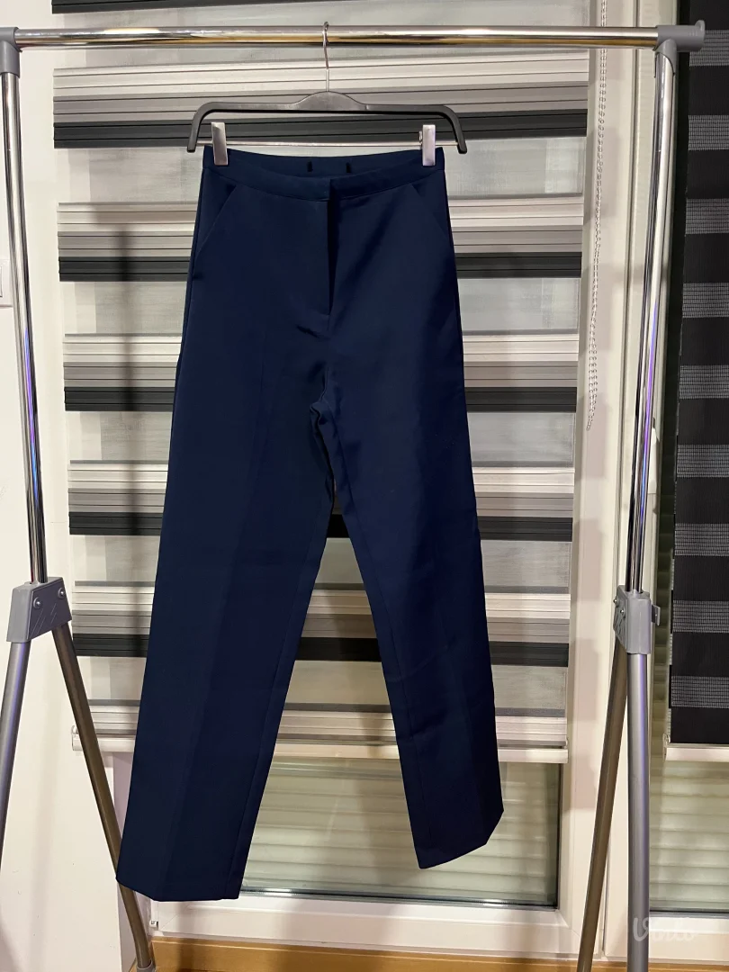 Reserved - Pantalone