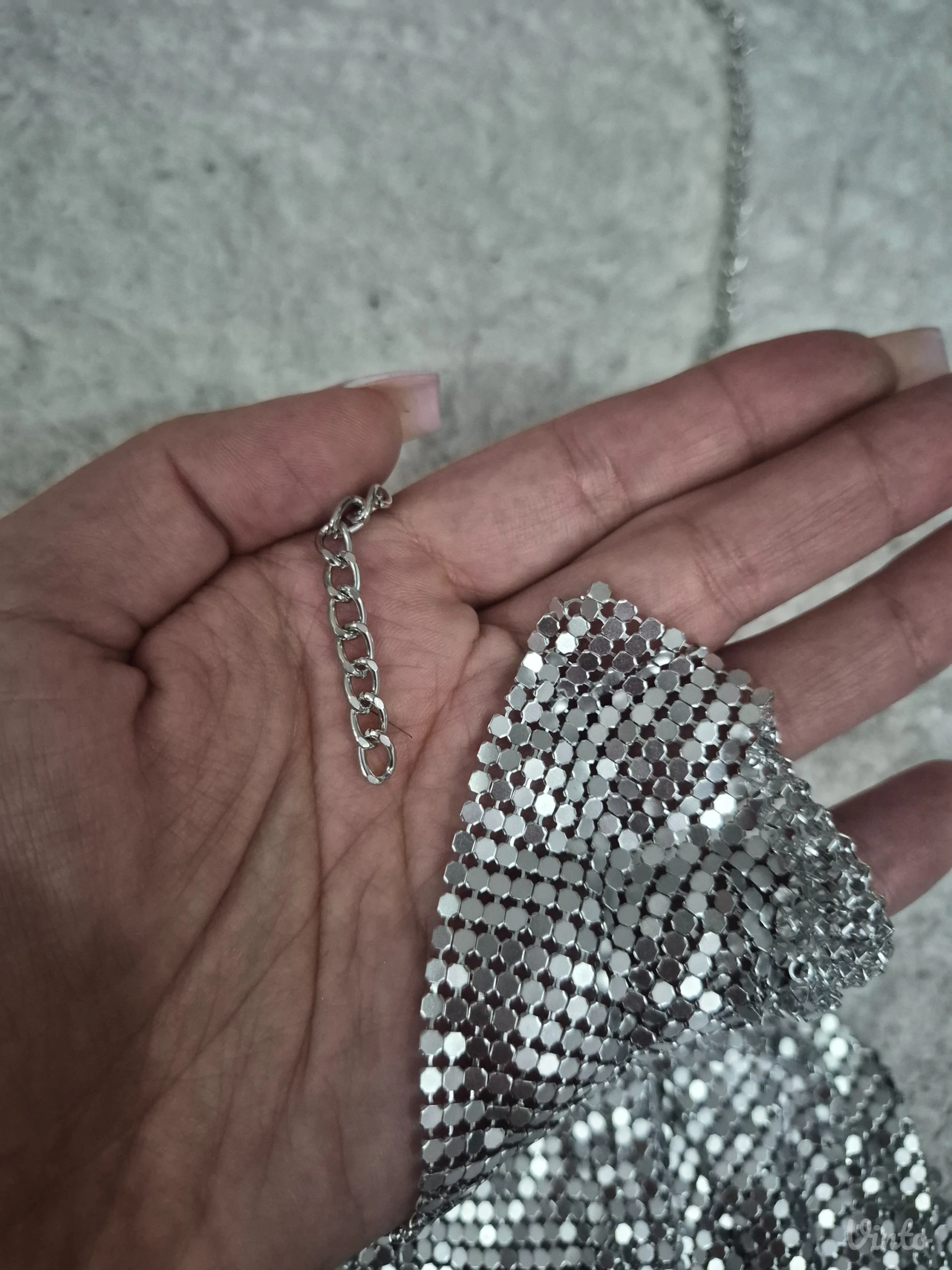 Srebrni metalno top
