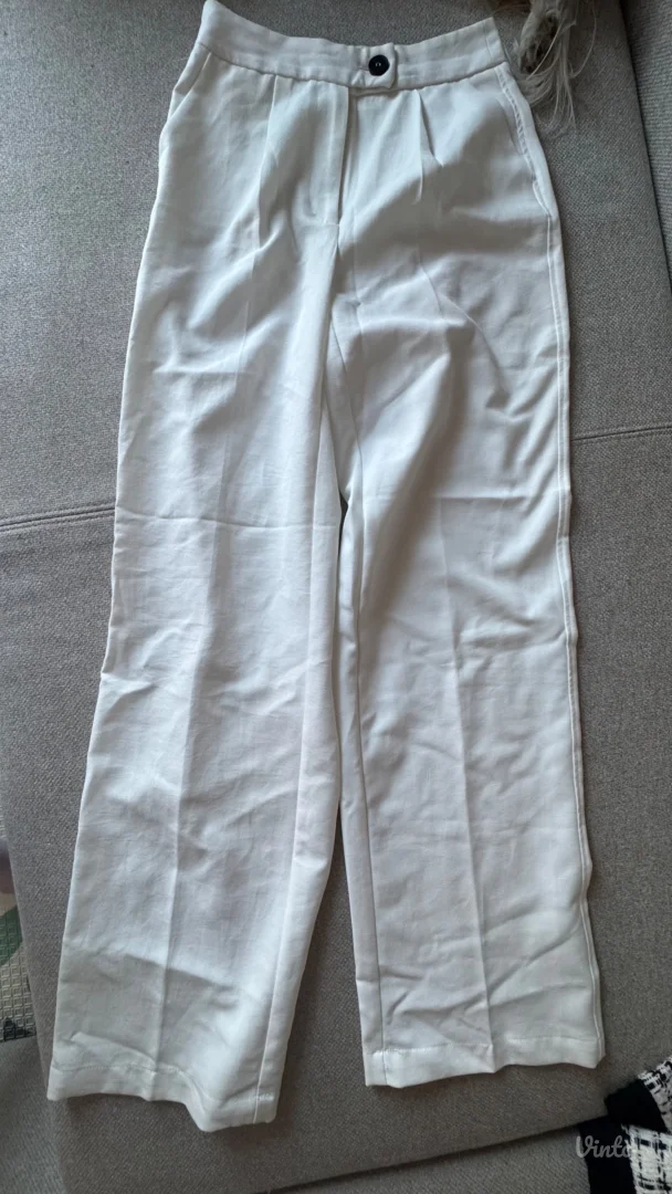 Bershka pantalone xs