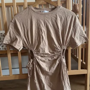 Bershka haljina xs