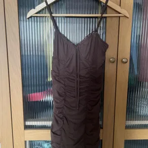 H&M haljina xxs