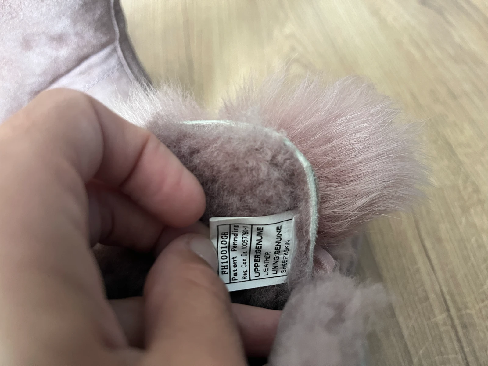 UGG - Pink leather