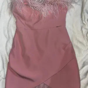 Mascka Official - Roze haljina