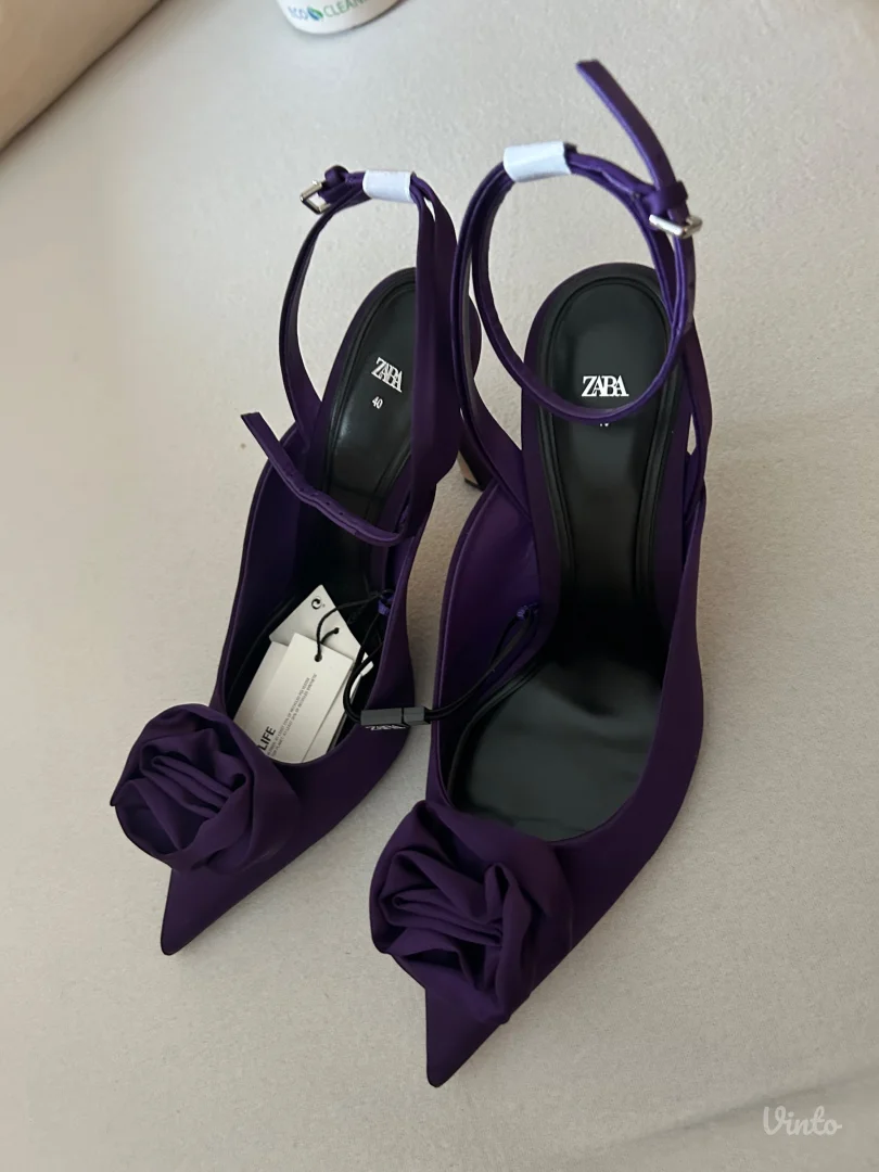 Zara štikle saten nove