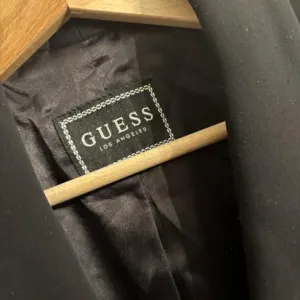 Sako Guess sa čipkom