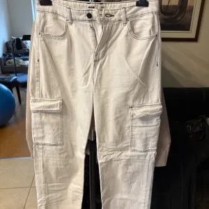 Cargo Bershka pantalone