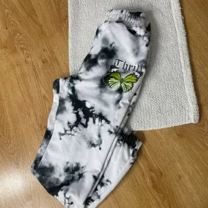 Ženski donji deo trenerke