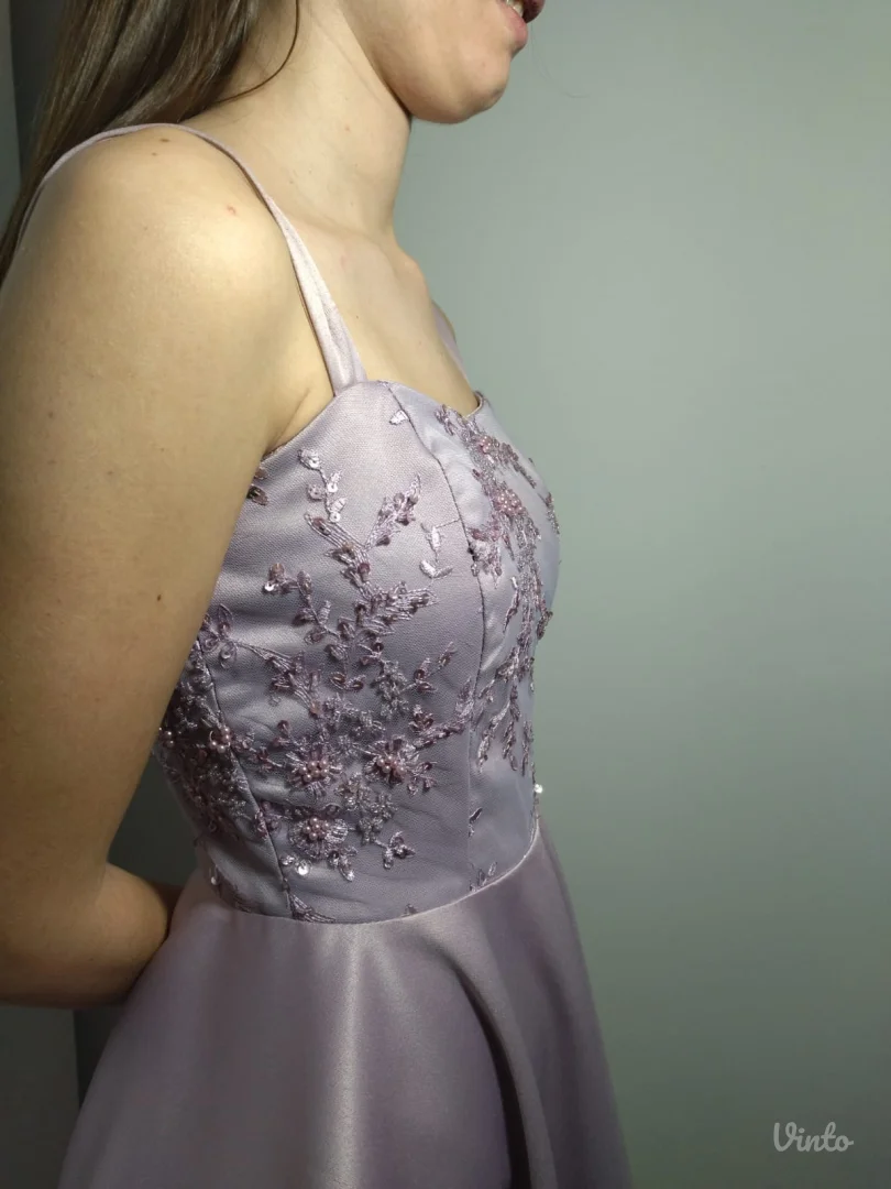 Rucno sivena haljina za svecane dogadjaje