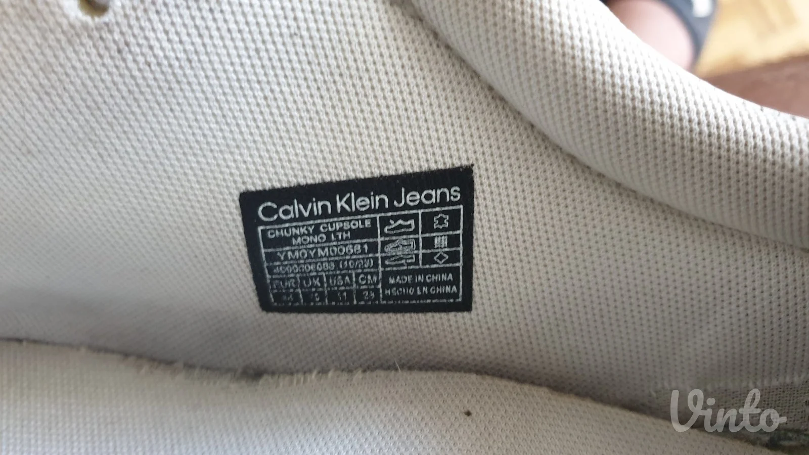 Calvin Klein Jeans original patike broj 44