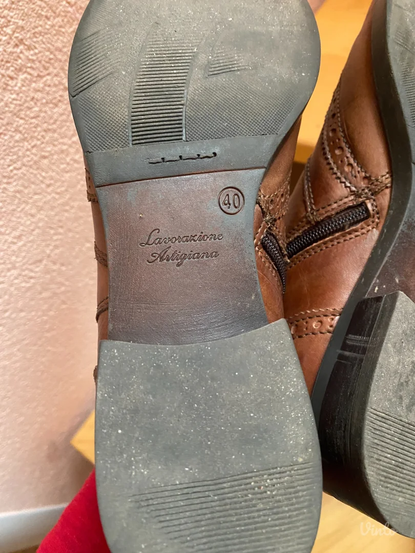 Italijanske kožne gležnjače