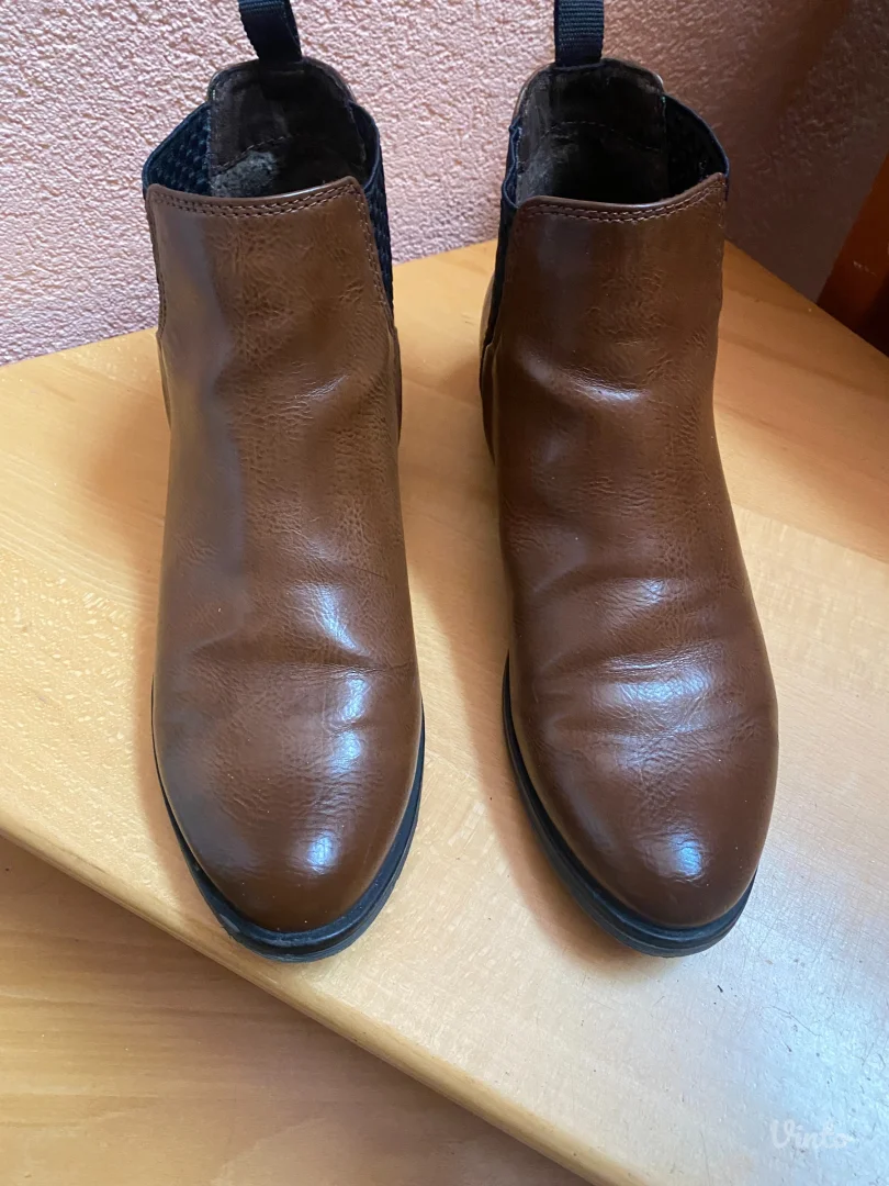 Marco Tozzi -kožne gležnjače