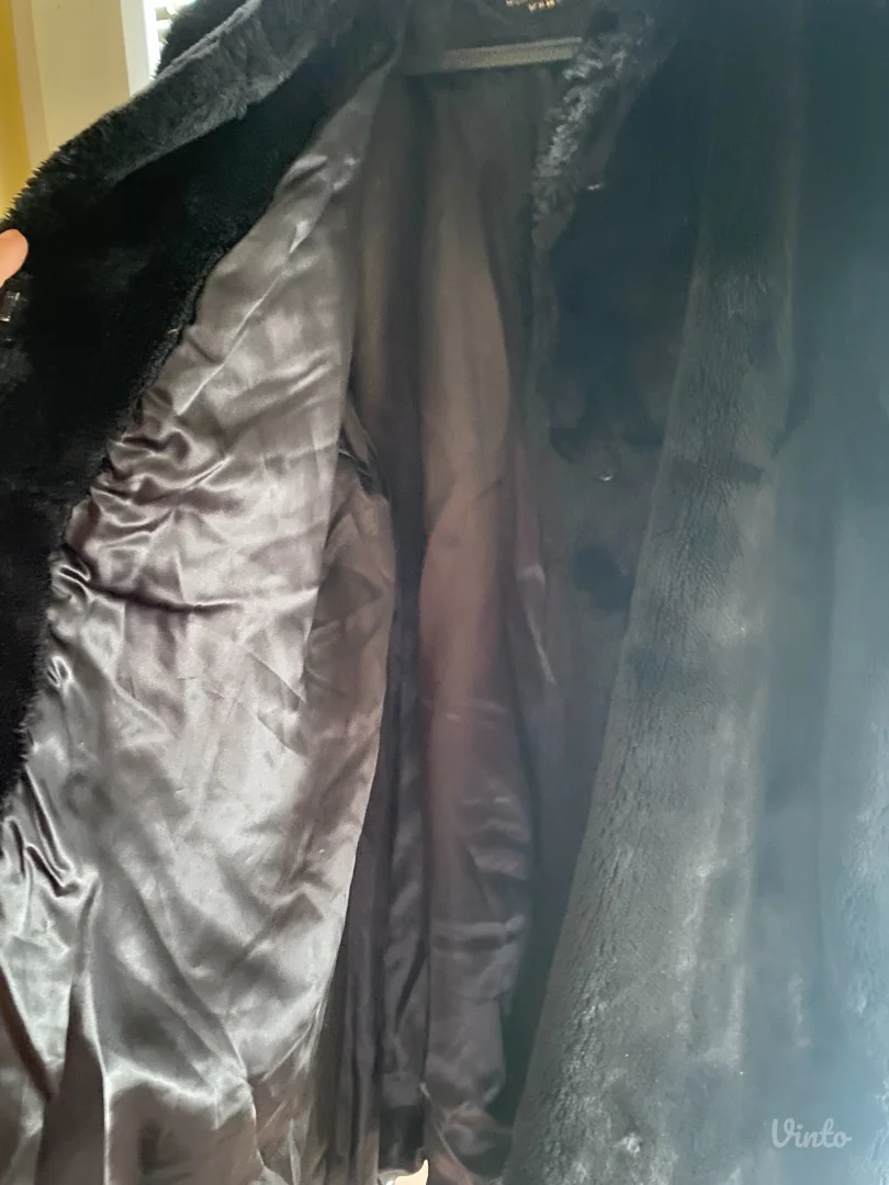 Vintage bunda od veštačkog krzna