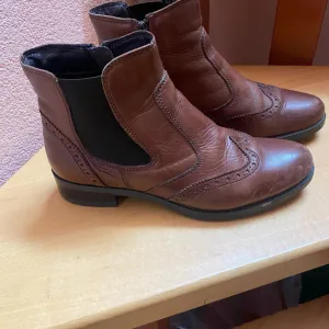 Italijanske kožne gležnjače