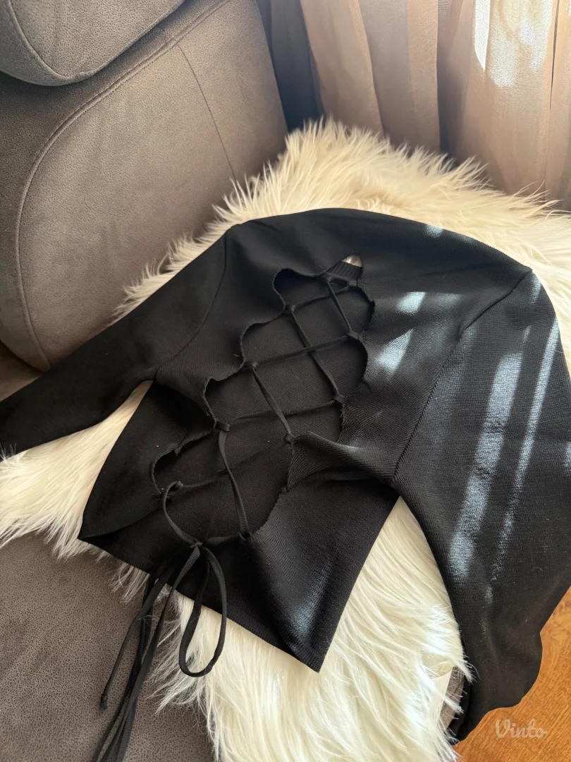 Majica sa golim ledjima na vezivanje