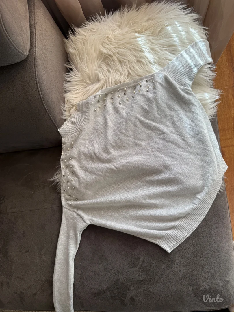 Majica sa golim ramenima (offshoulder)