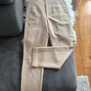 Stradivarius pantalone