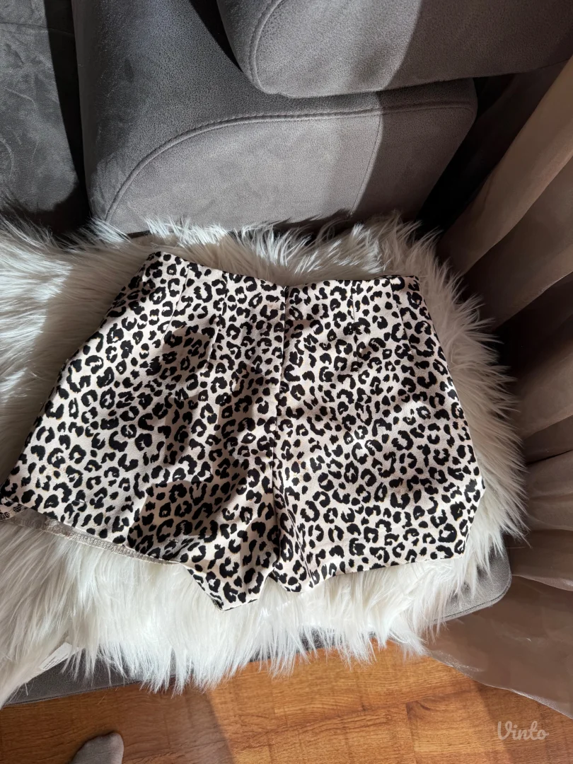 Bershka skort - sorc suknja