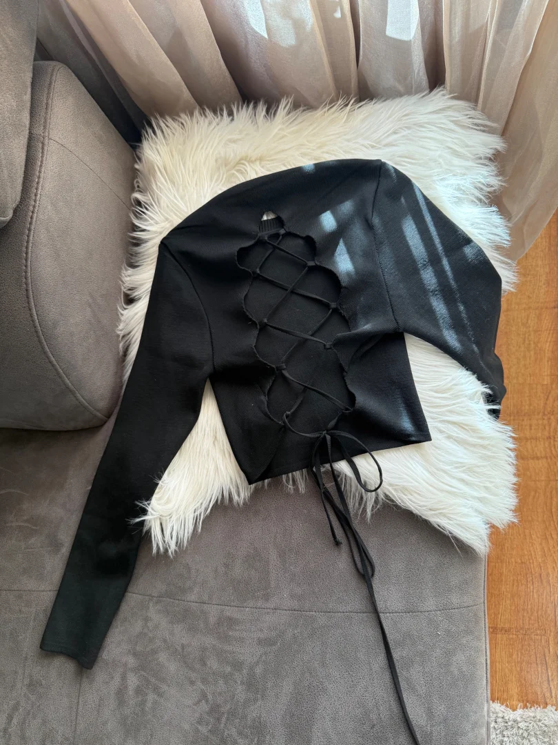 Majica sa golim ledjima na vezivanje