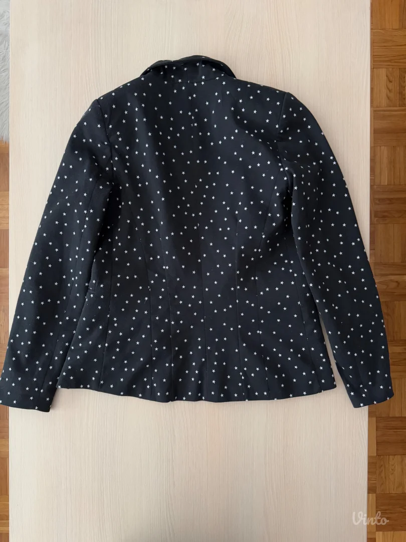 Pull & Bear crni sako sa belim zvezdicama