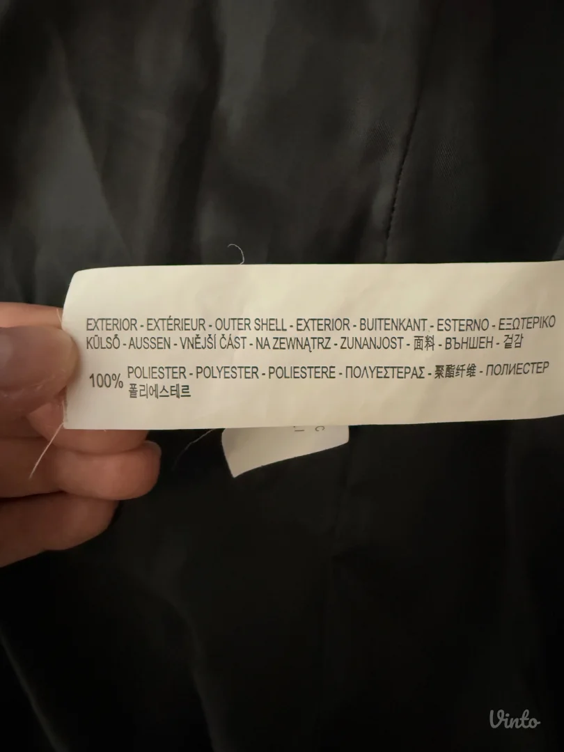 Pull & Bear crni sako sa belim zvezdicama