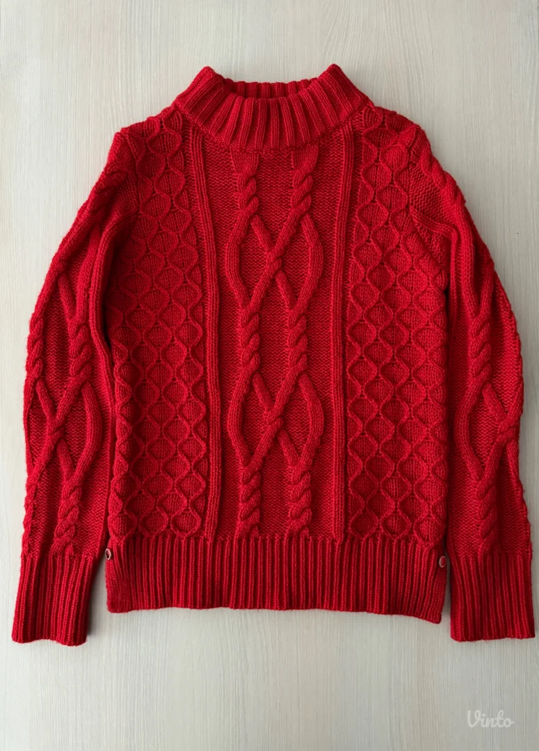 Lindex crveni dzemper