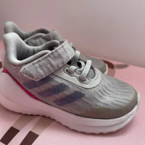 Adidas patike za devojcice