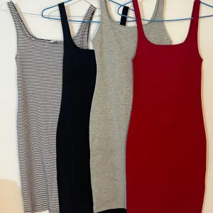 4 zara haljinice za 800