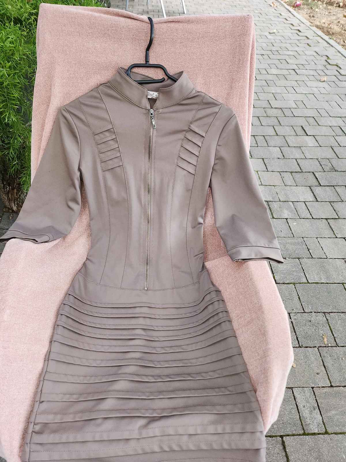 Elegantna haljina