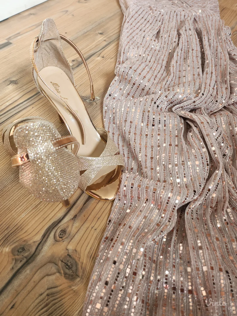 Glamurozna duga haljina