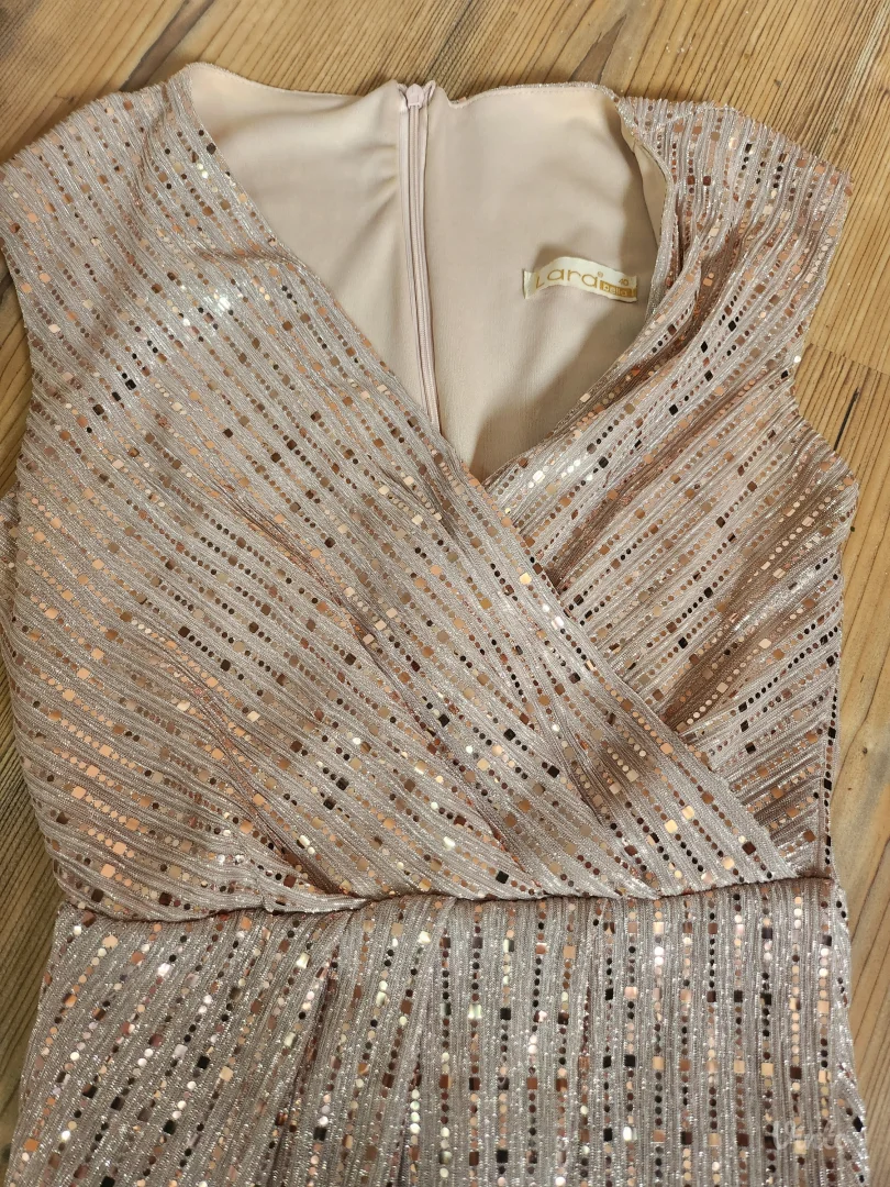 Glamurozna duga haljina