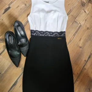 Blondy kratka haljina