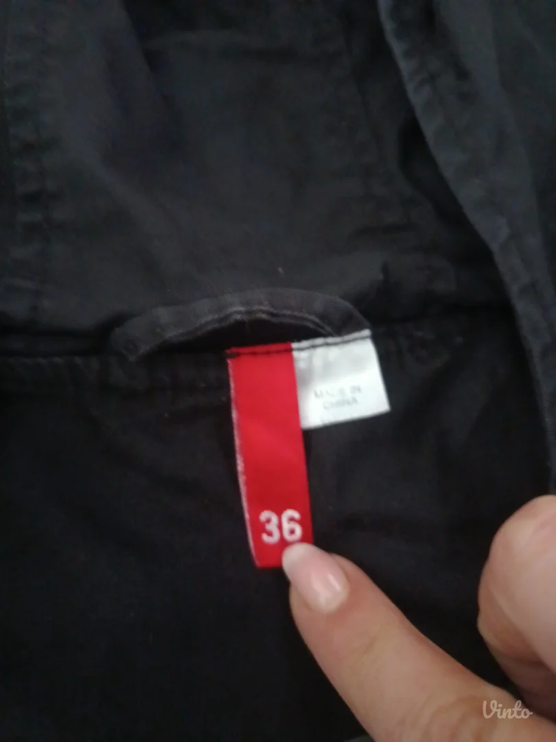 H&M DIVIDED