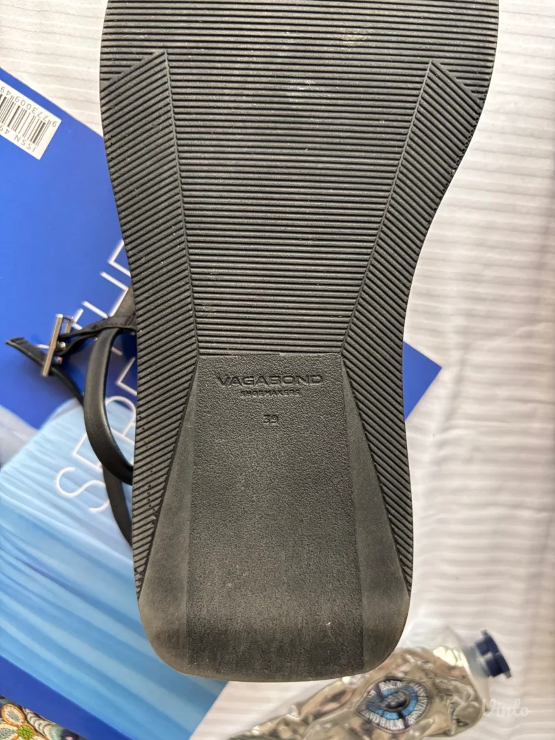 KOŽNE SANDALE NA PLATFORMU