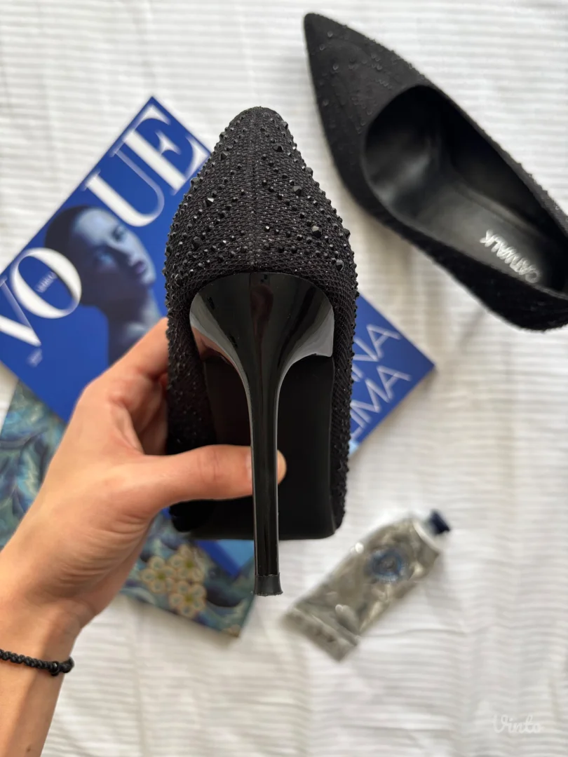 CRNE SALONKE SA CIRKONIMA