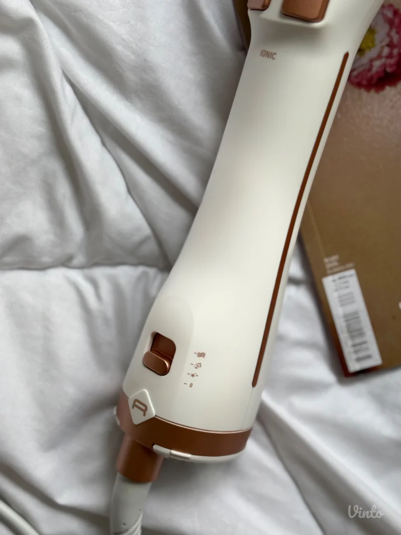 ROWENTA ROTIRAJUĆA ČETKA ZA KOSU