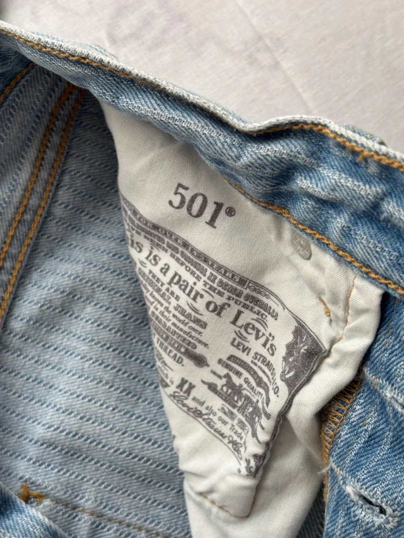ORIGINAL LEVIS 501 MOM JEANS