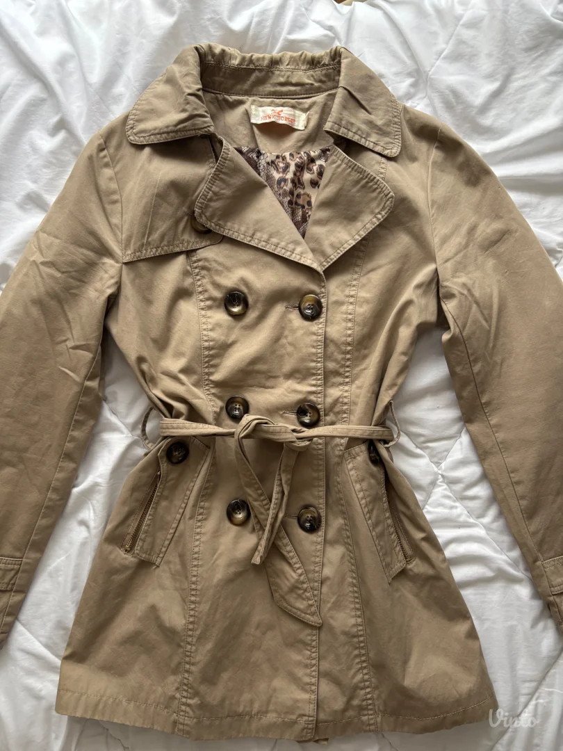 TRENCH COAT