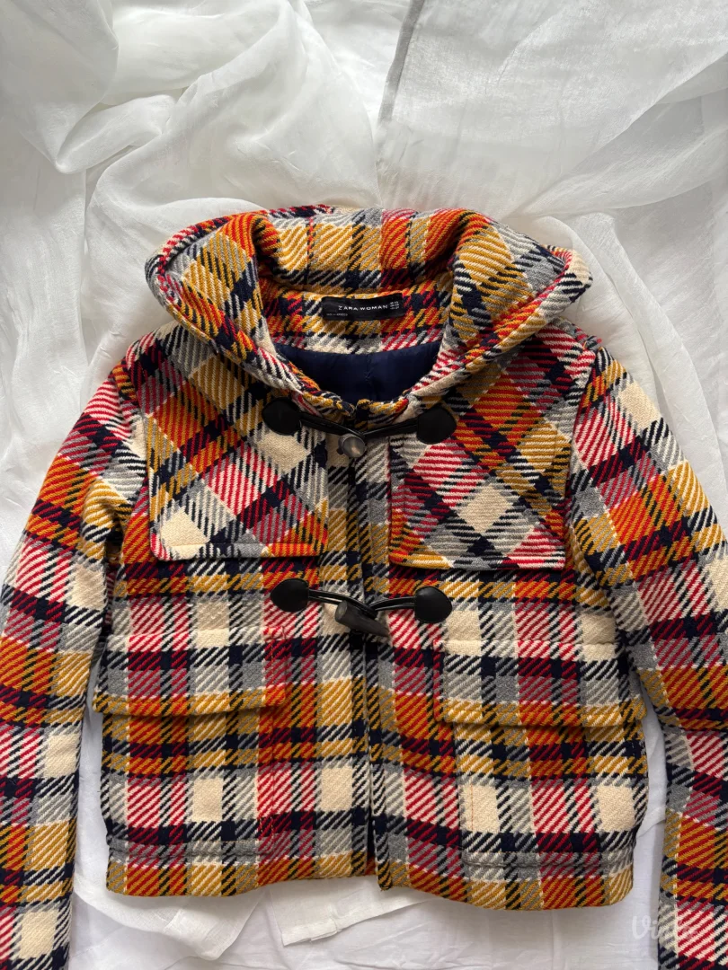 ZARA VUNENI KAPUTIĆ